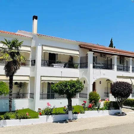 Deza Appartement Ermones